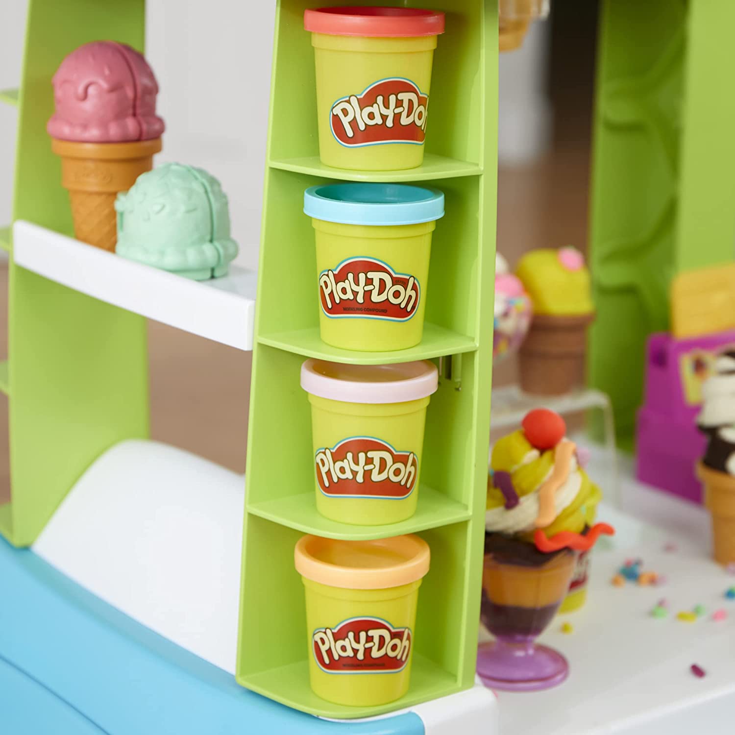 PLAY-DOH CARRITO DE HELADOS F1039